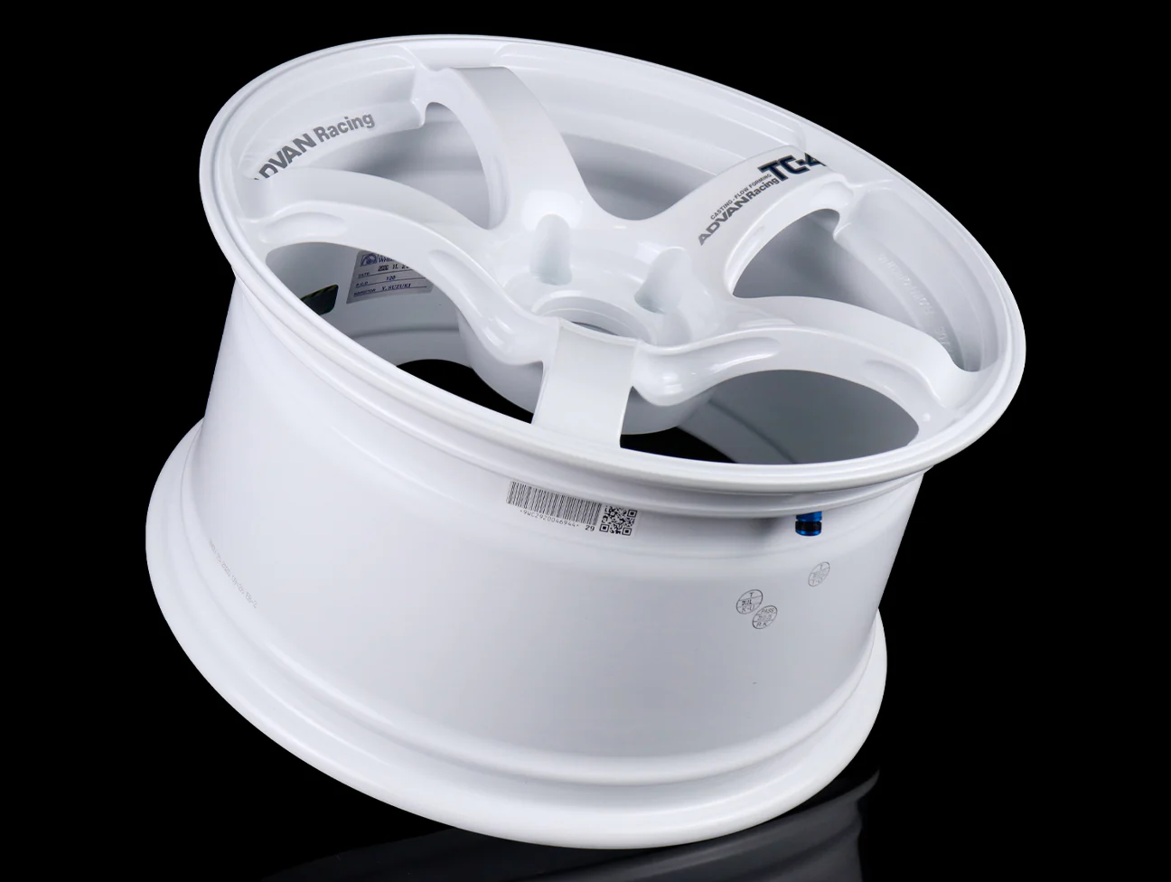 Advan Racing TC4 Wheels - White / 18x9.5 / 5x120 / +38 - Image 2