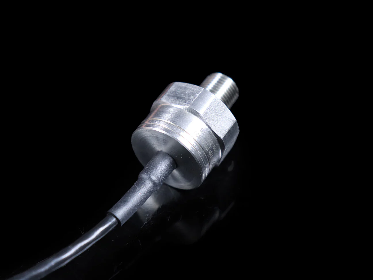 AiM Oil/Fuel Pressure Sensor - 0-150psi / 10bar - Image 3