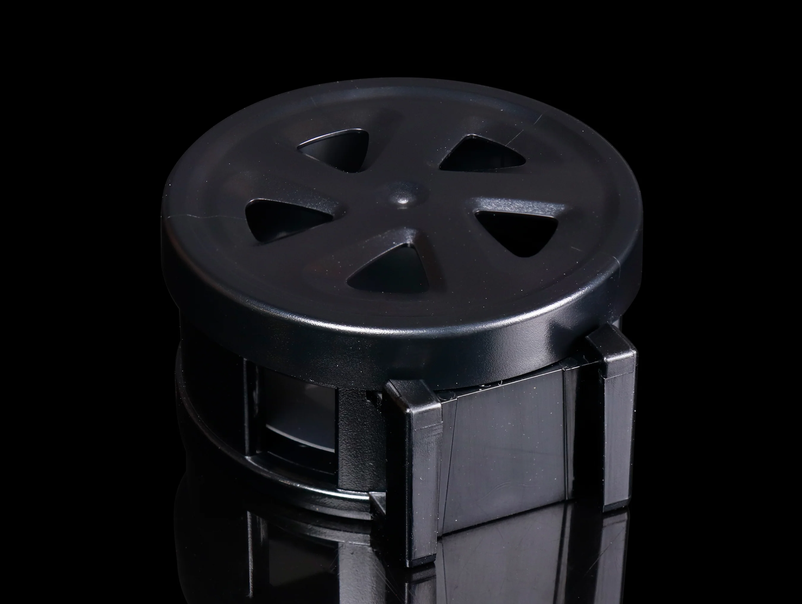 Air Spencer Mini No.5 Clip On Air Freshener - Image 3