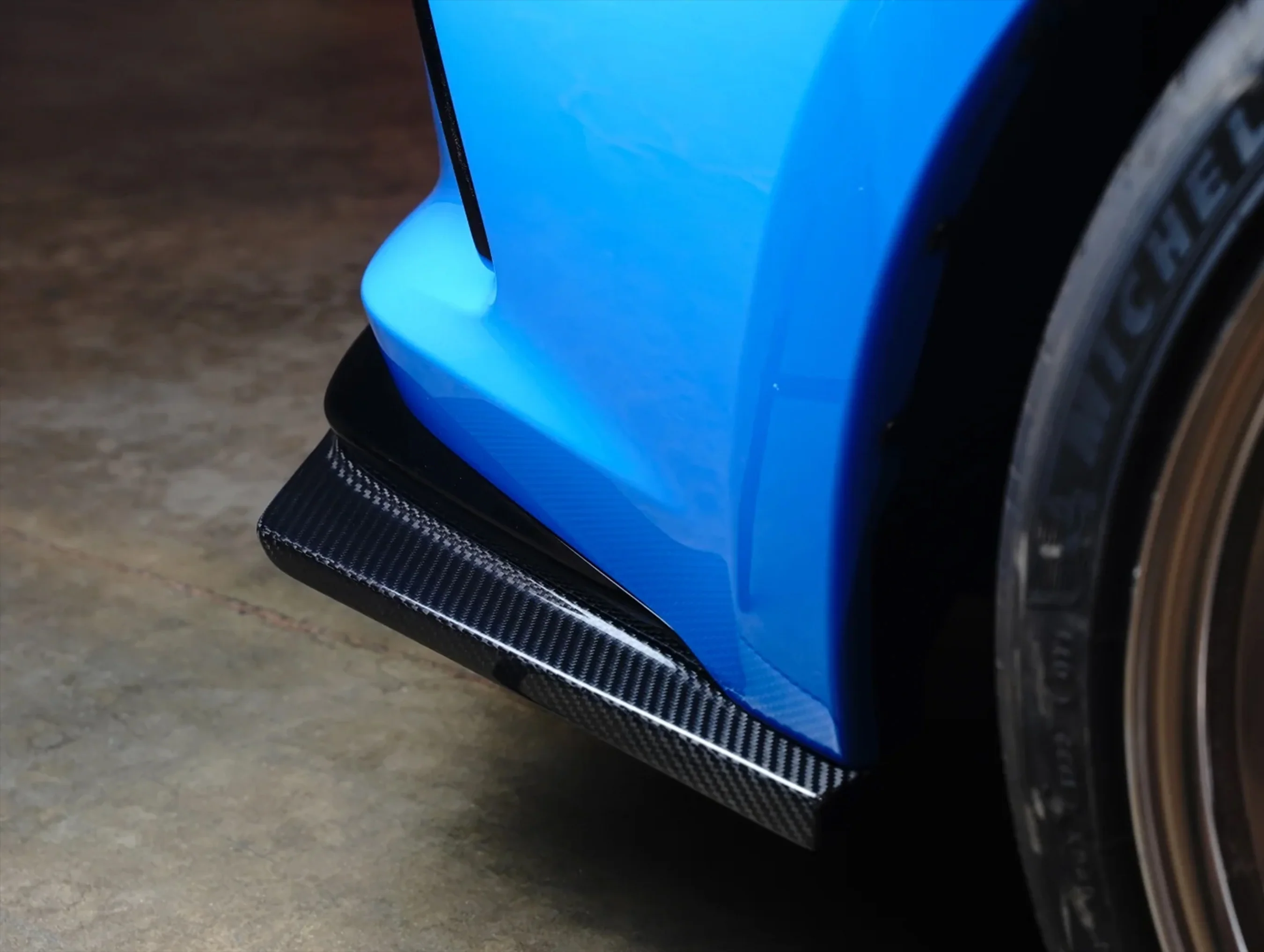 APR Performance Carbon Fiber Rear Bumper Skirt - 23+ Civic Type-R (FL5) - Image 7