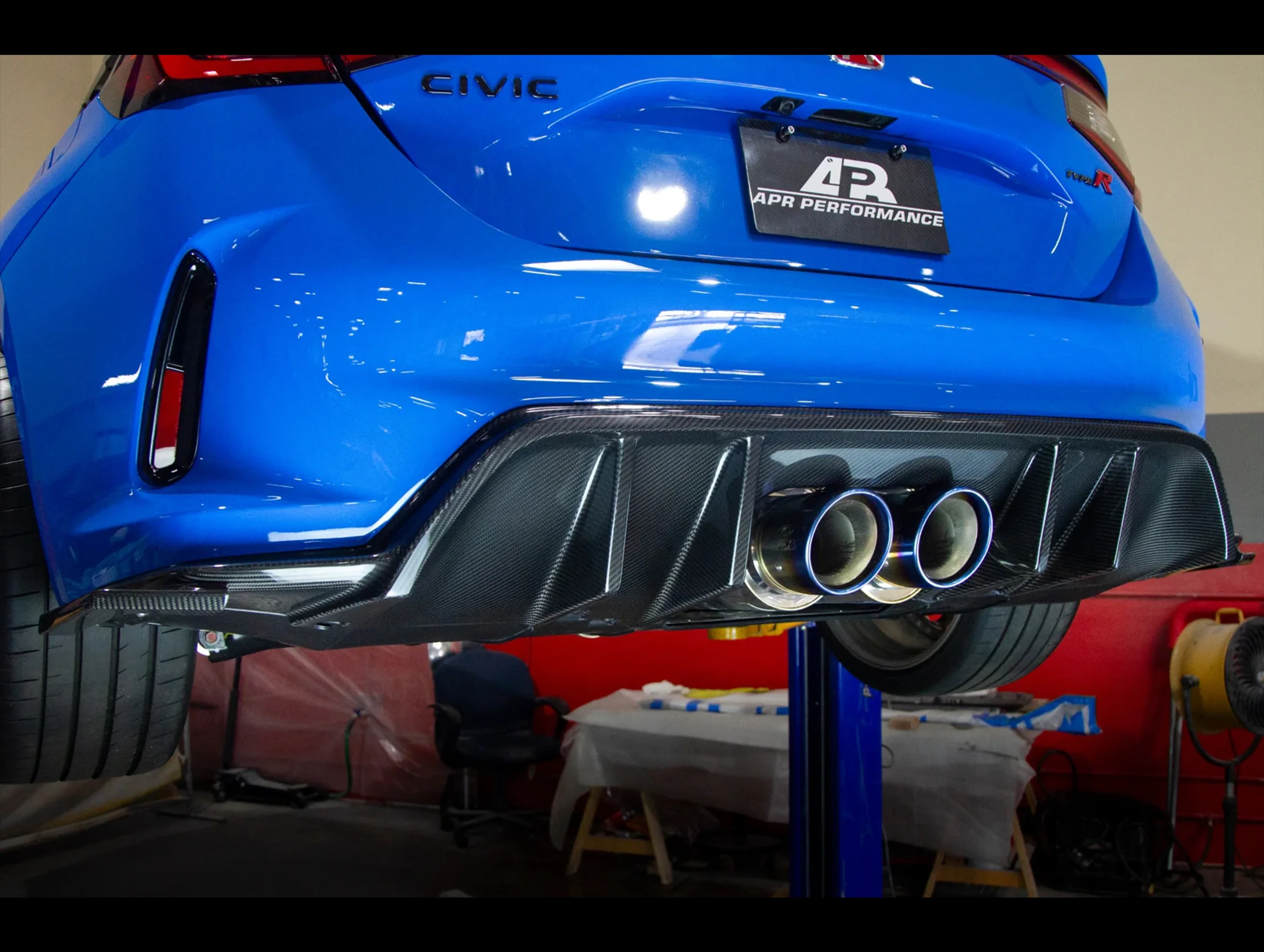 APR Performance Carbon Fiber Rear Diffuser - 23+ Civic Type-R (FL5) - Image 10