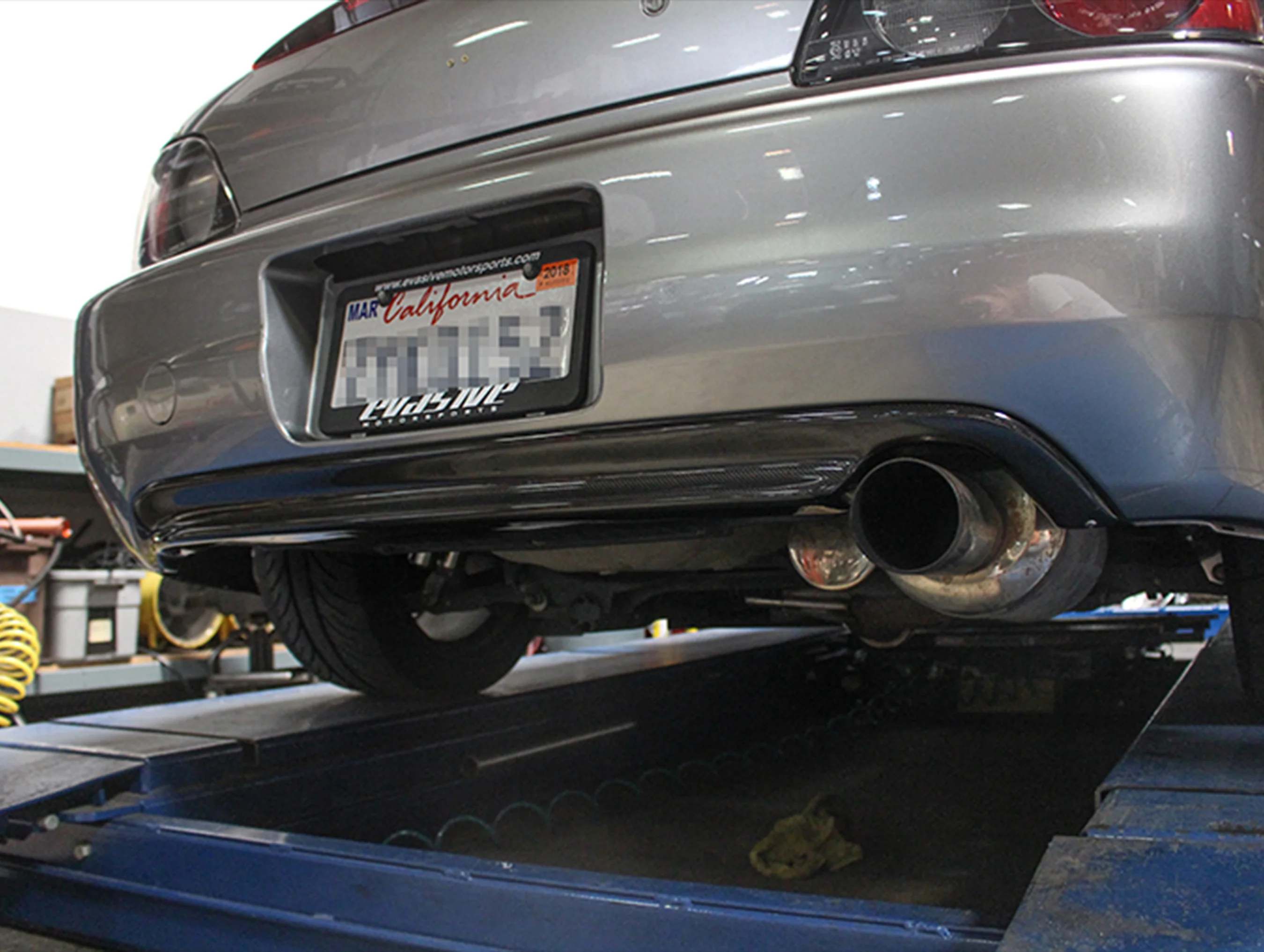 EVS Tuning CFRP Rear Bumper Cap - 00-03 S2000 (Single Exit Exhaust / AP1 Bumper Only) - Image 5