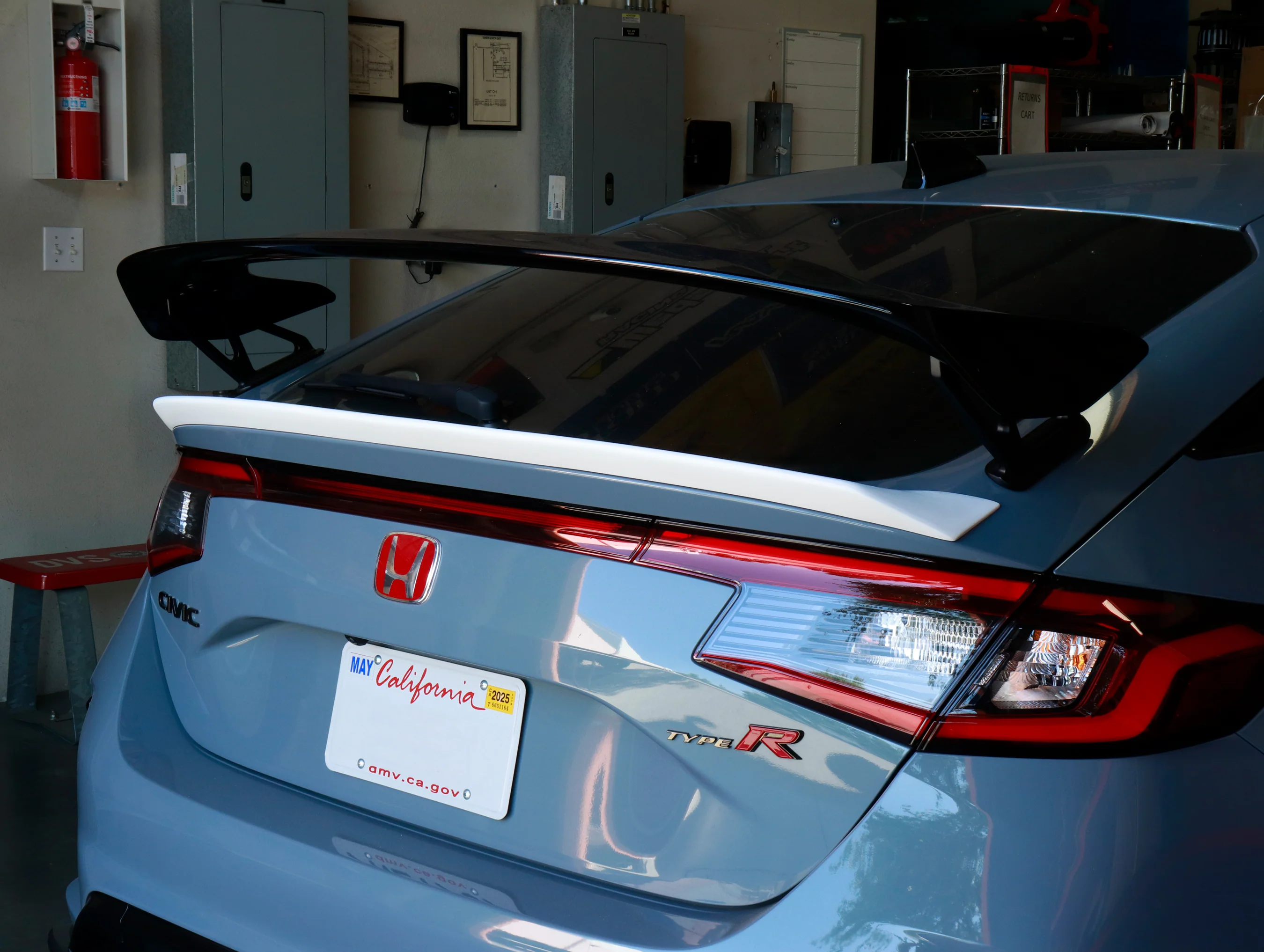 Garage Vary Trunk Spoiler FRP - 22+ Civic Type R (FL5) - Image 8