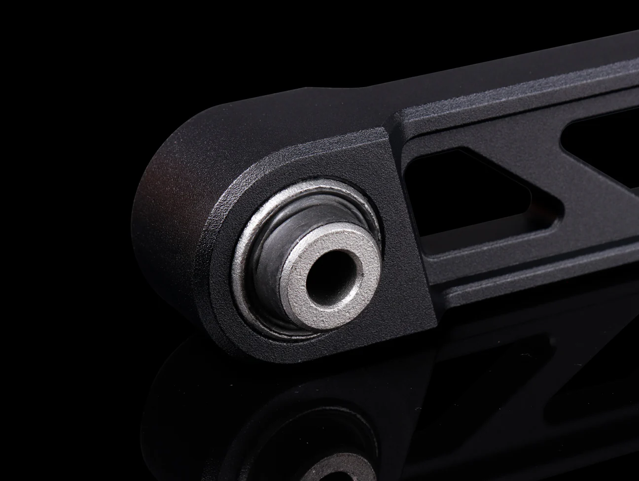Hardrace Rear Lower Control Arms - 97-01 Integra Type-R - Image 3