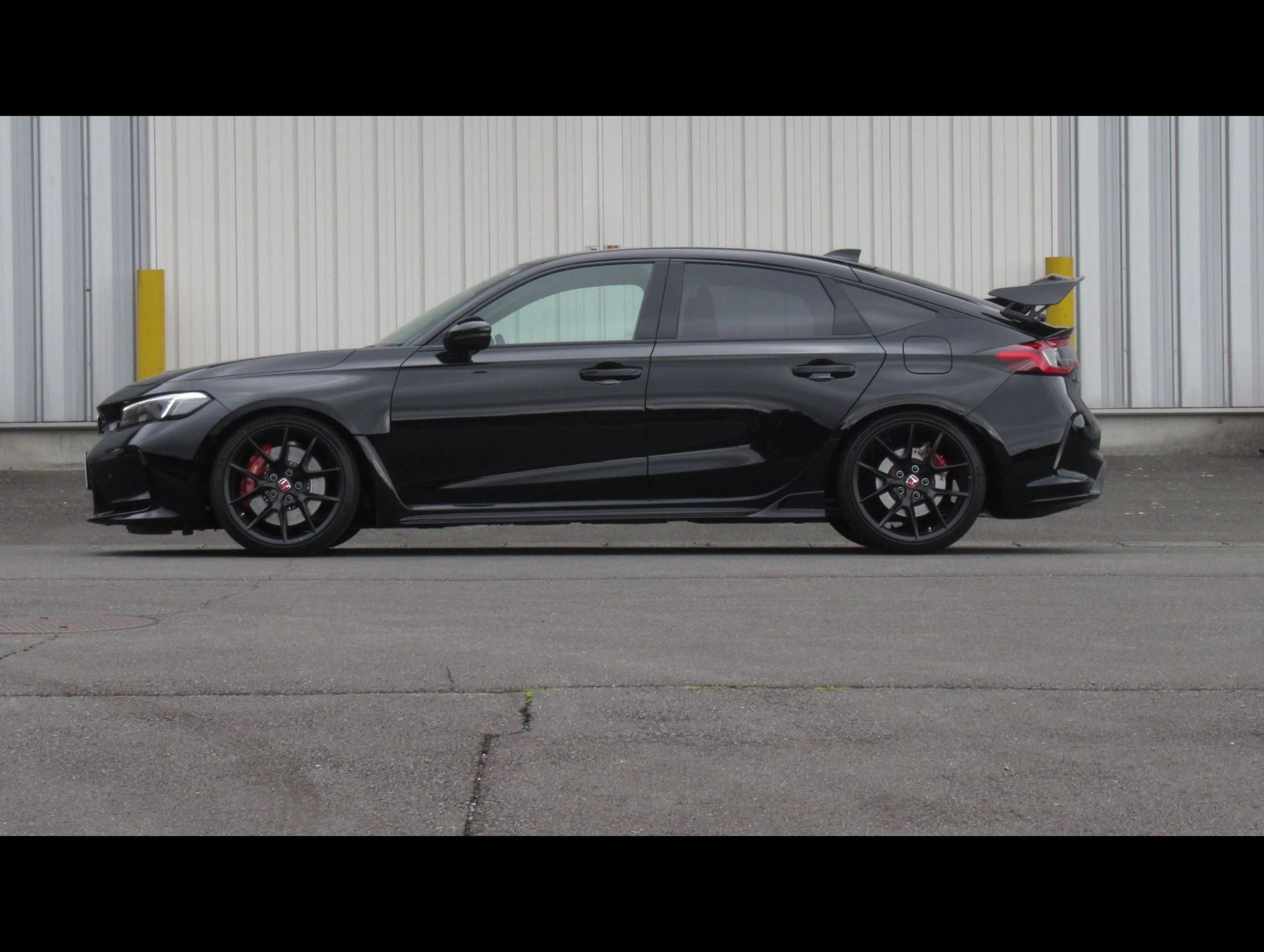 HKS Hipermax S Coilovers 23+ Honda Civic Type-R FL5 - Image 2
