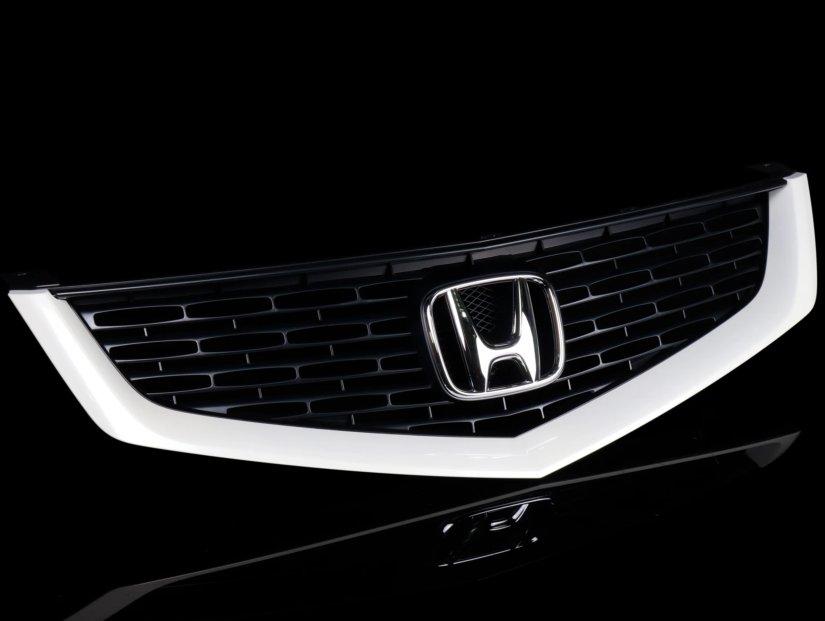Honda JDM Euro R Spec Front Grille Kit - 06-08 Acura TSX - Image 3