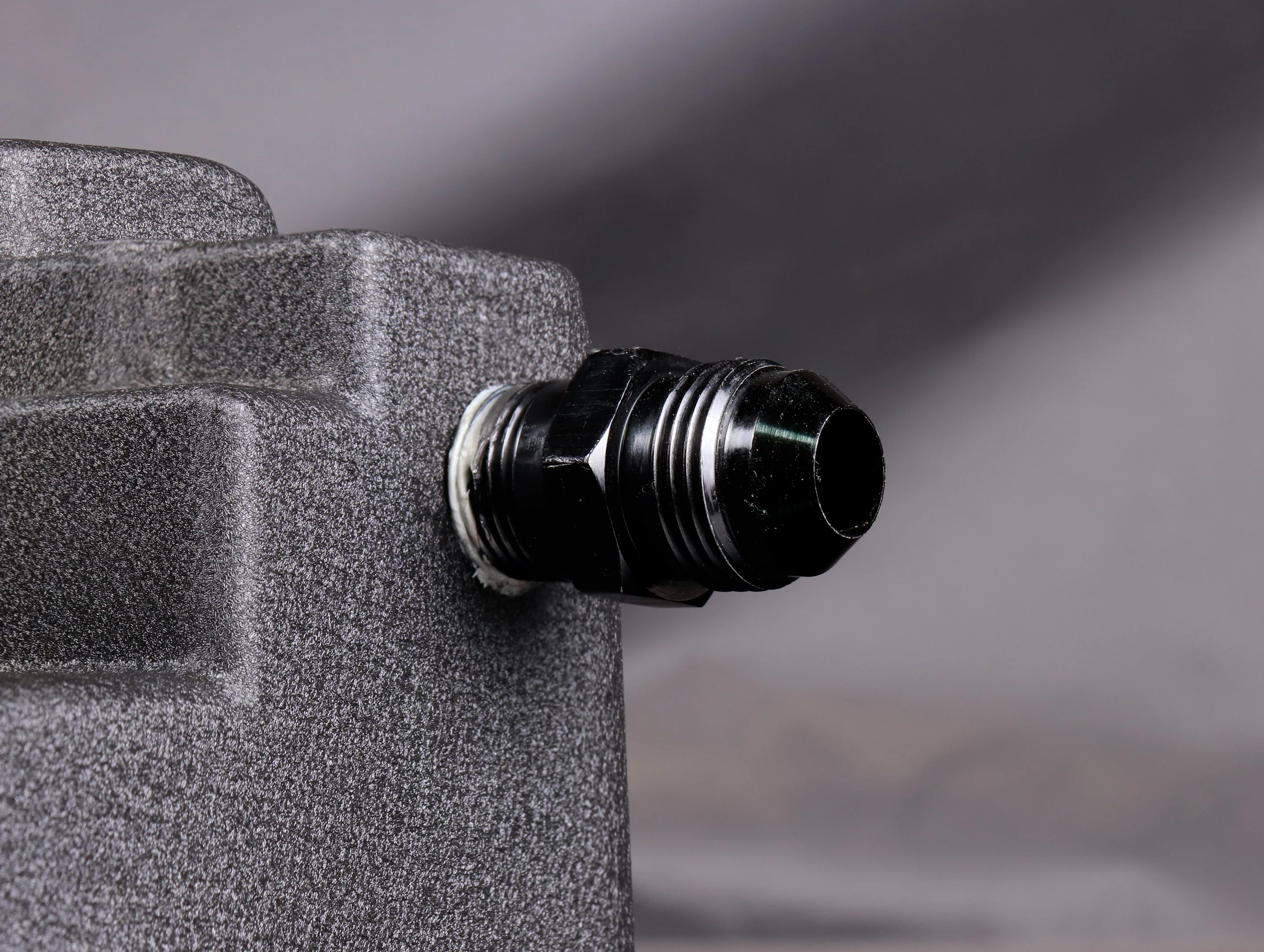 Honda OEM K-Series Valve Cover w/AN Fitting and Skunk2 Oil Cap - Wrinkle Black (Used) - Image 5
