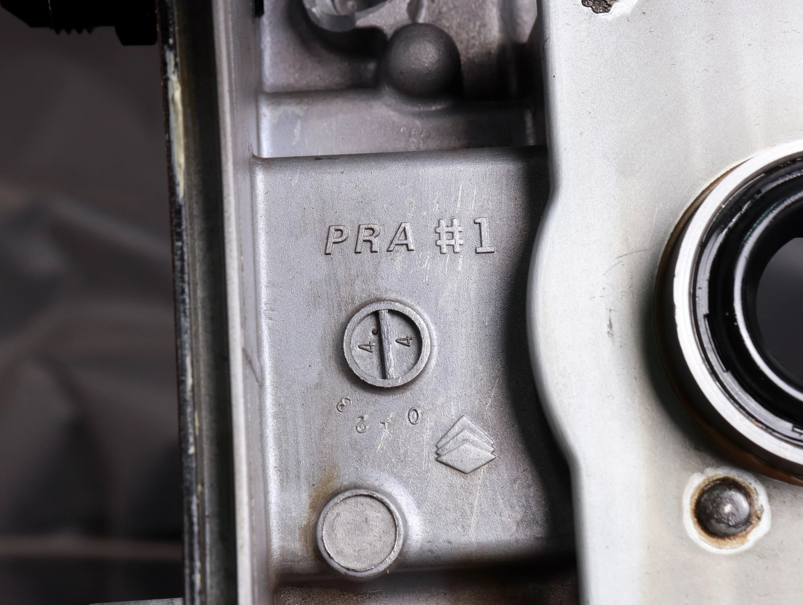 Honda OEM K-Series Valve Cover w/AN Fitting and Skunk2 Oil Cap - Wrinkle Black (Used) - Image 7