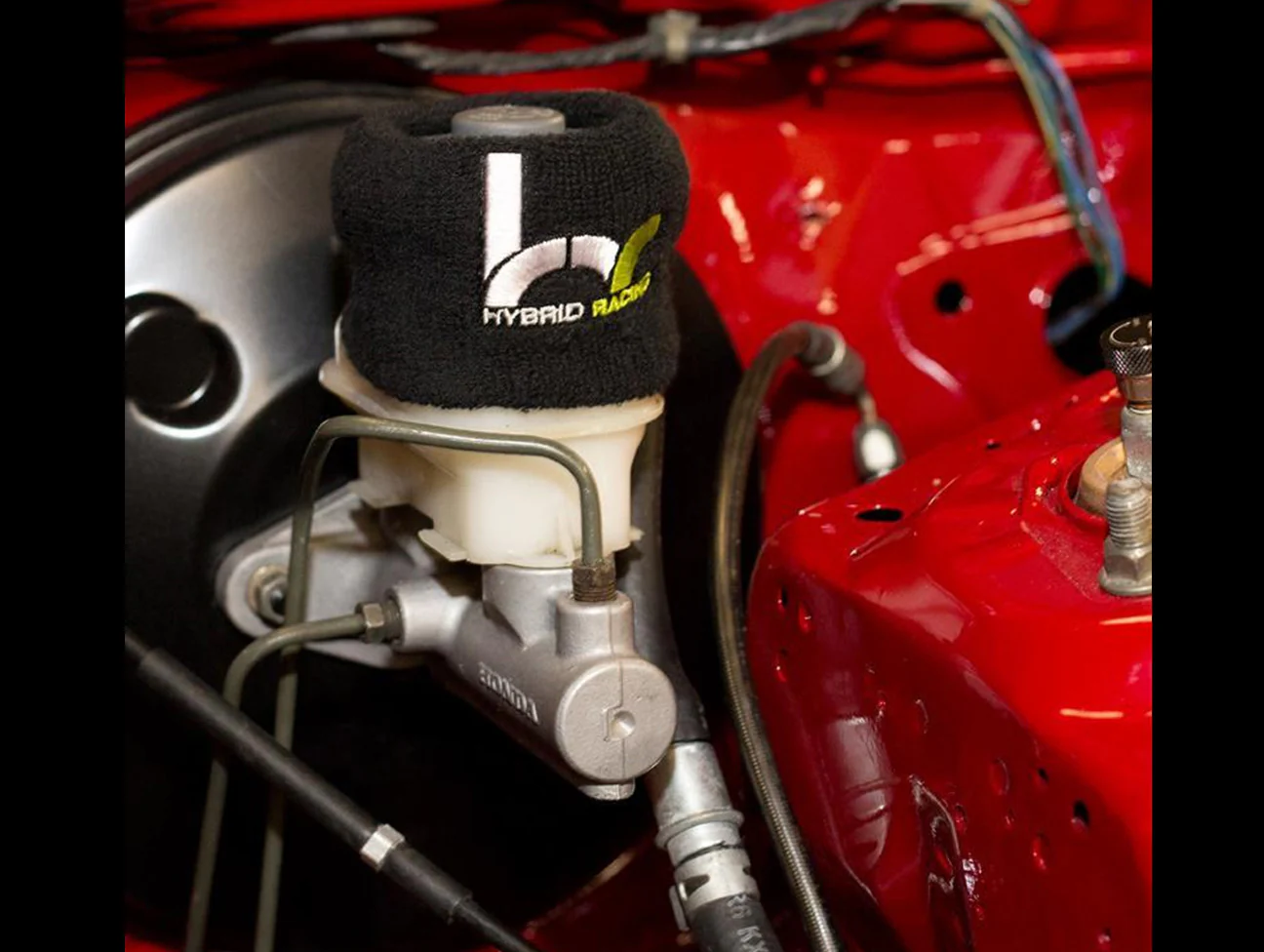 Hybrid Racing Brake Reservoir Cover - Image 4