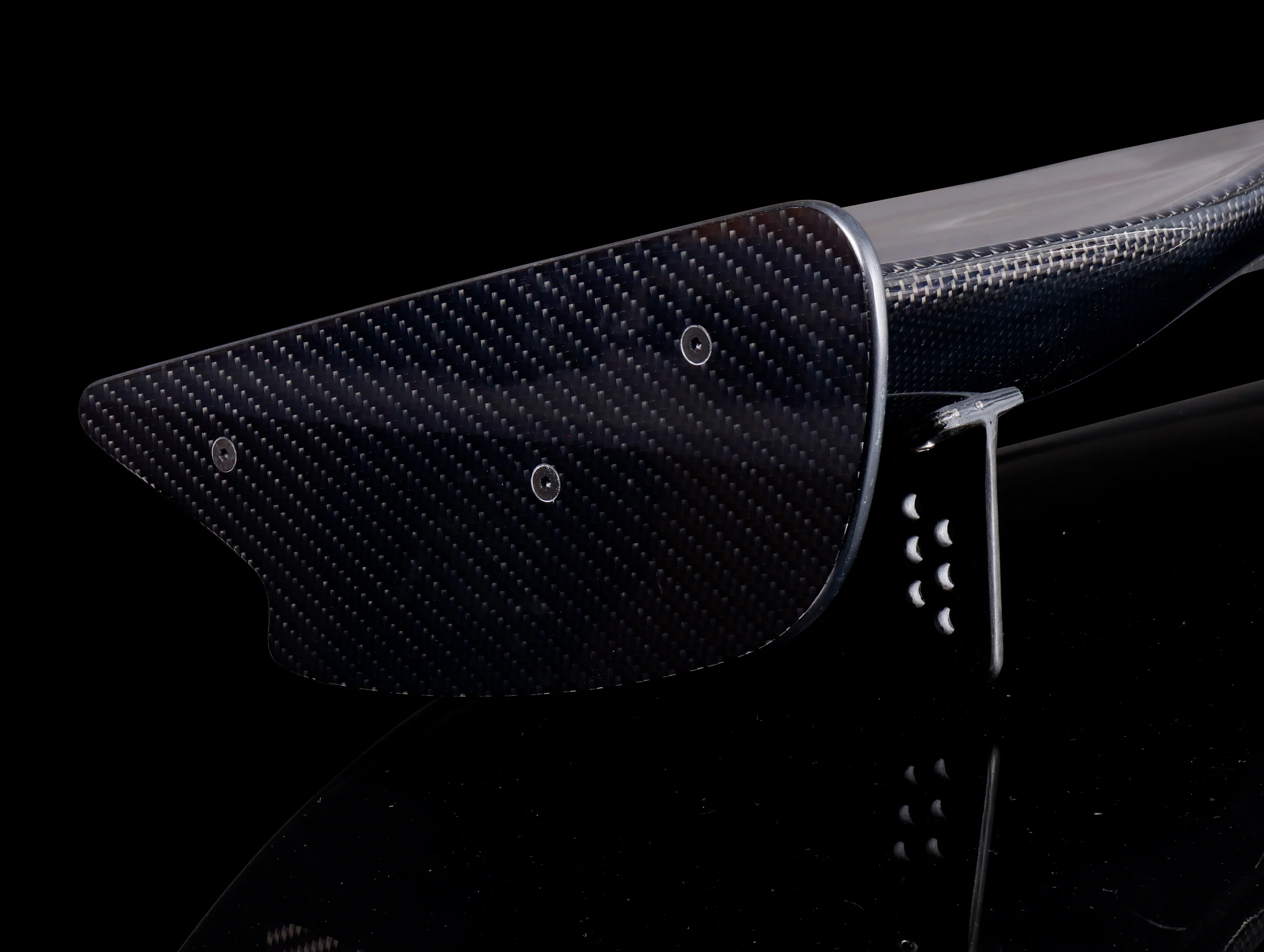 J's Racing 3D GT Wing Wet Carbon - 94-01 Integra - Image 4