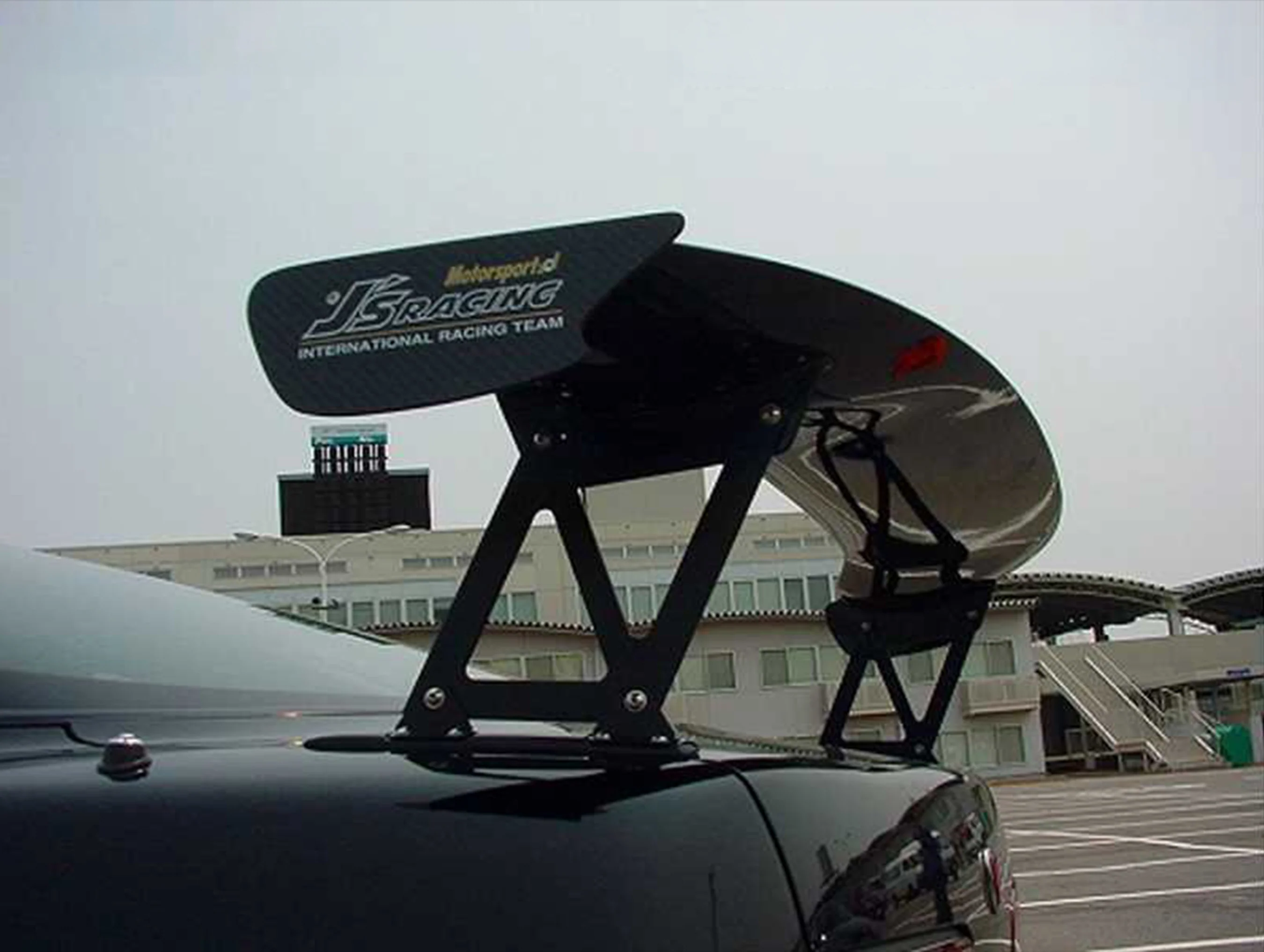 J's Racing 3D GT Wing Wet Carbon - 94-01 Integra - Image 9