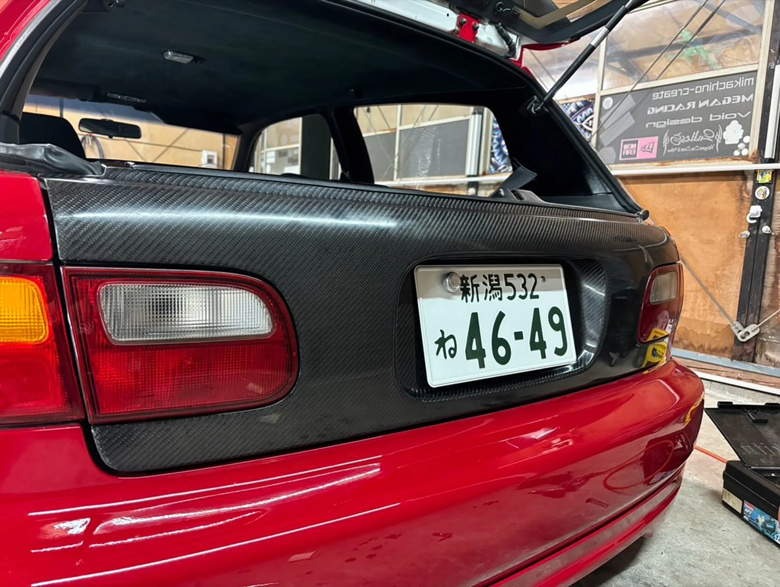 Mode Parfume Carbon Fiber Rear Gate - 92-95 Civic Hatchback - Image 8