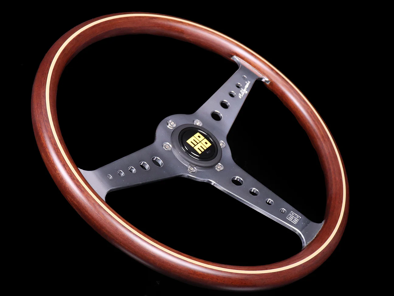 Momo California Wood 360mm Steering Wheel - Image 2