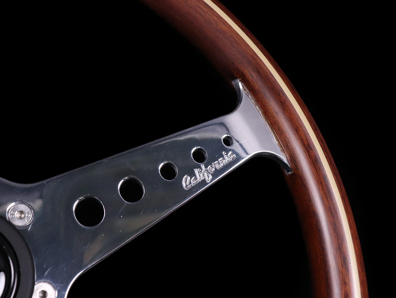 Momo California Wood 360mm Steering Wheel - Image 4