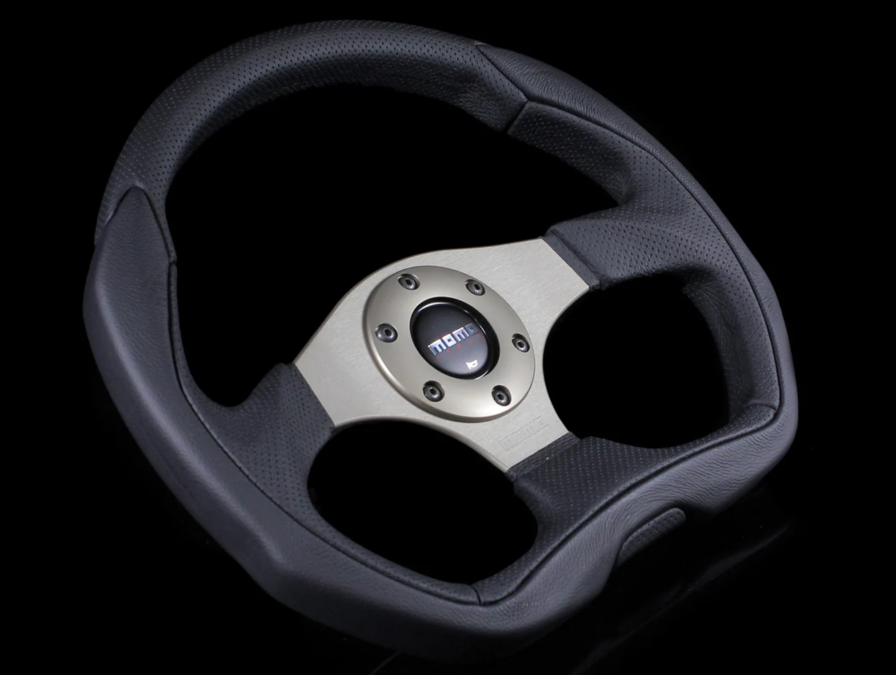 Momo Eagle 350mm Steering Wheel - Image 2