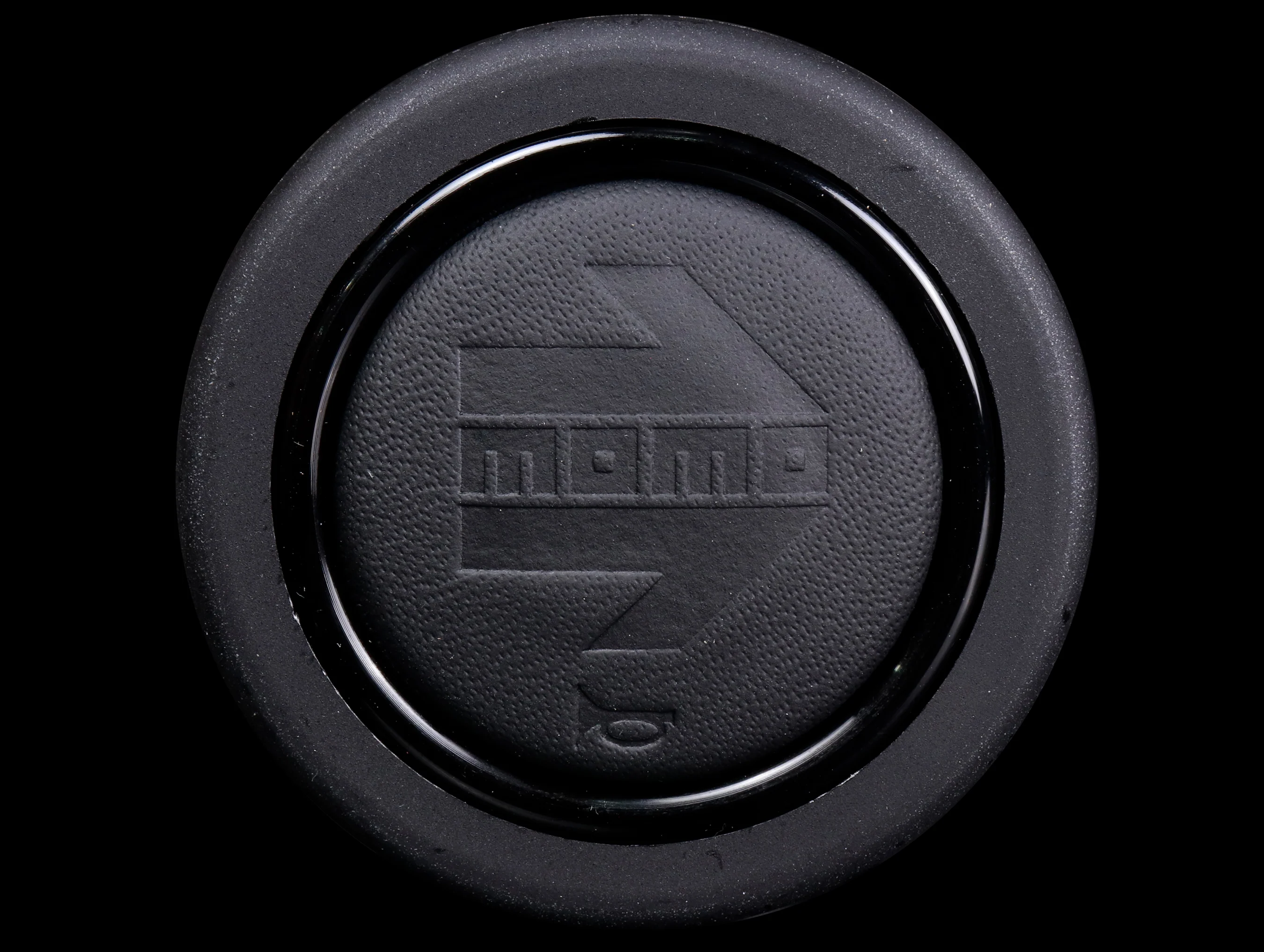 Momo Heritage Horn Button - Image 2