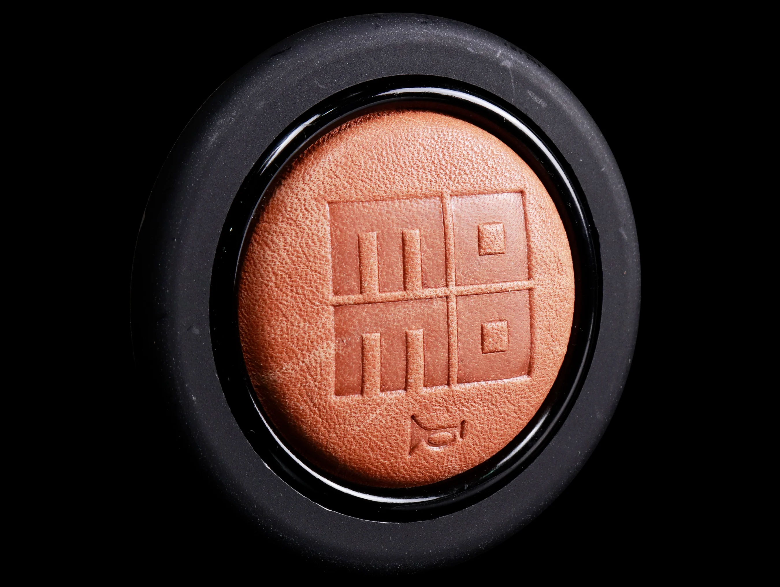 Momo Heritage Horn Button - Image 4