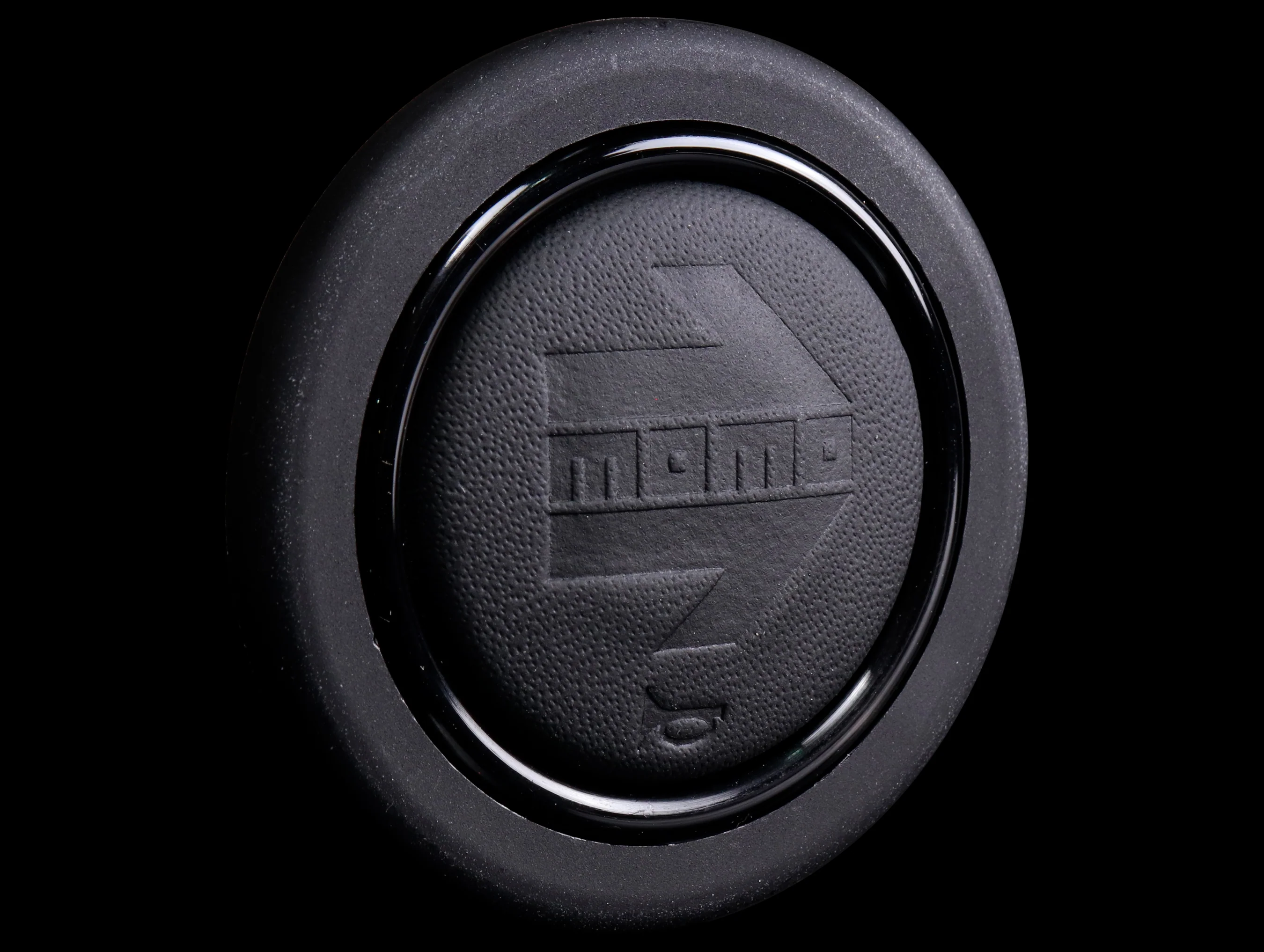 Momo Heritage Horn Button - Image 6