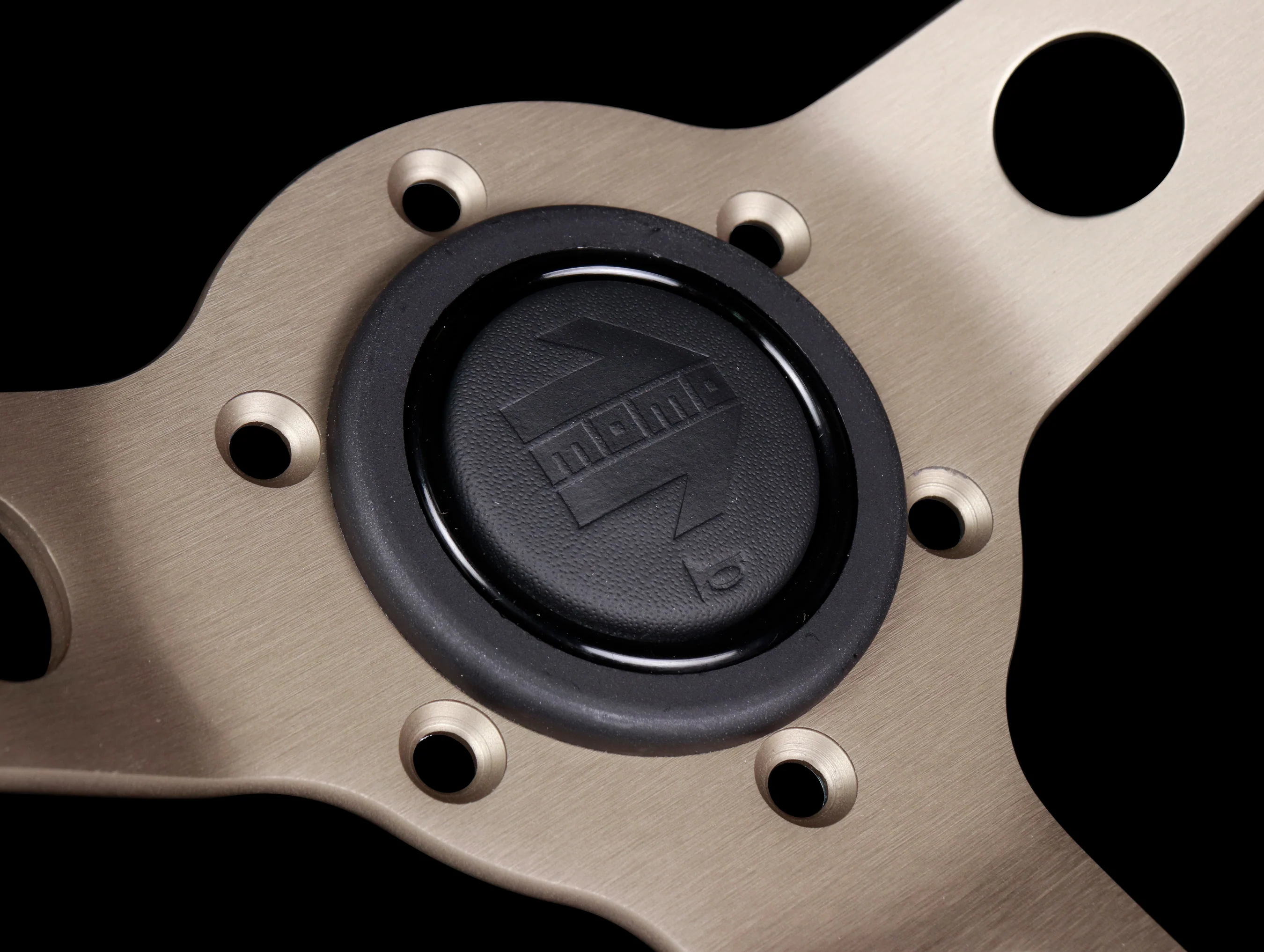 Momo Heritage Horn Button - Image 9