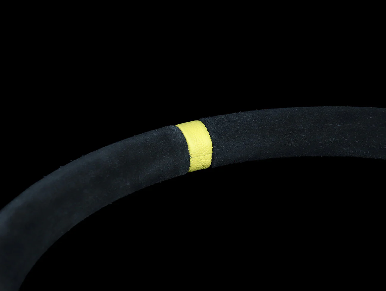 Momo Mod 08 350mm Suede Steering Wheel - Image 6