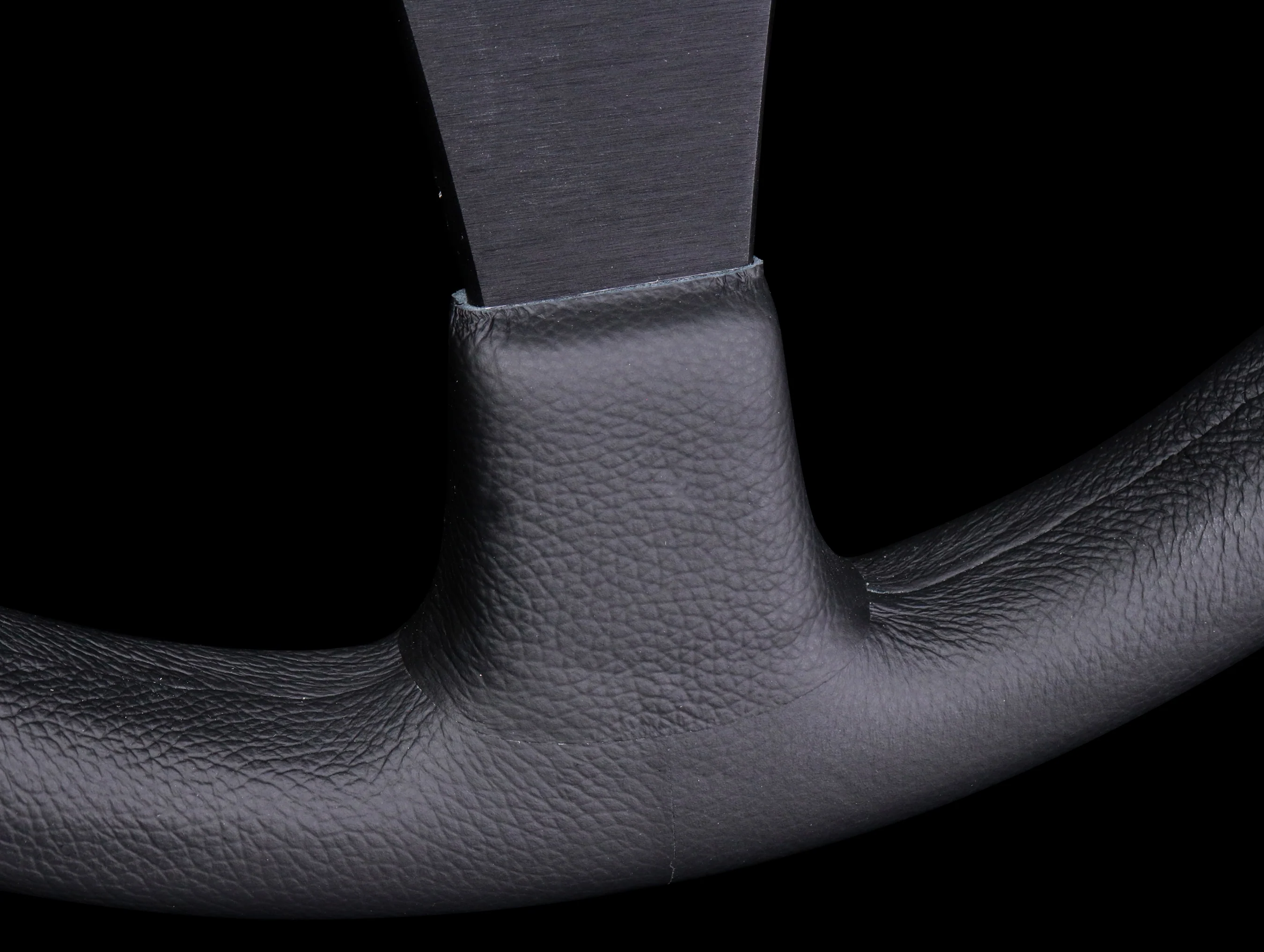 Momo Mod 80 350mm Leather Steering Wheel - Image 5