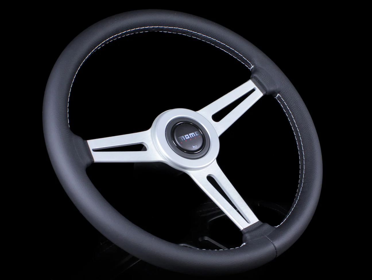 Momo Retro 360mm Steering Wheel - Image 2