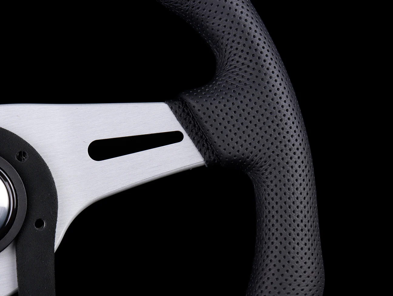 Momo Trek 350mm Steering Wheel - Black - Image 4