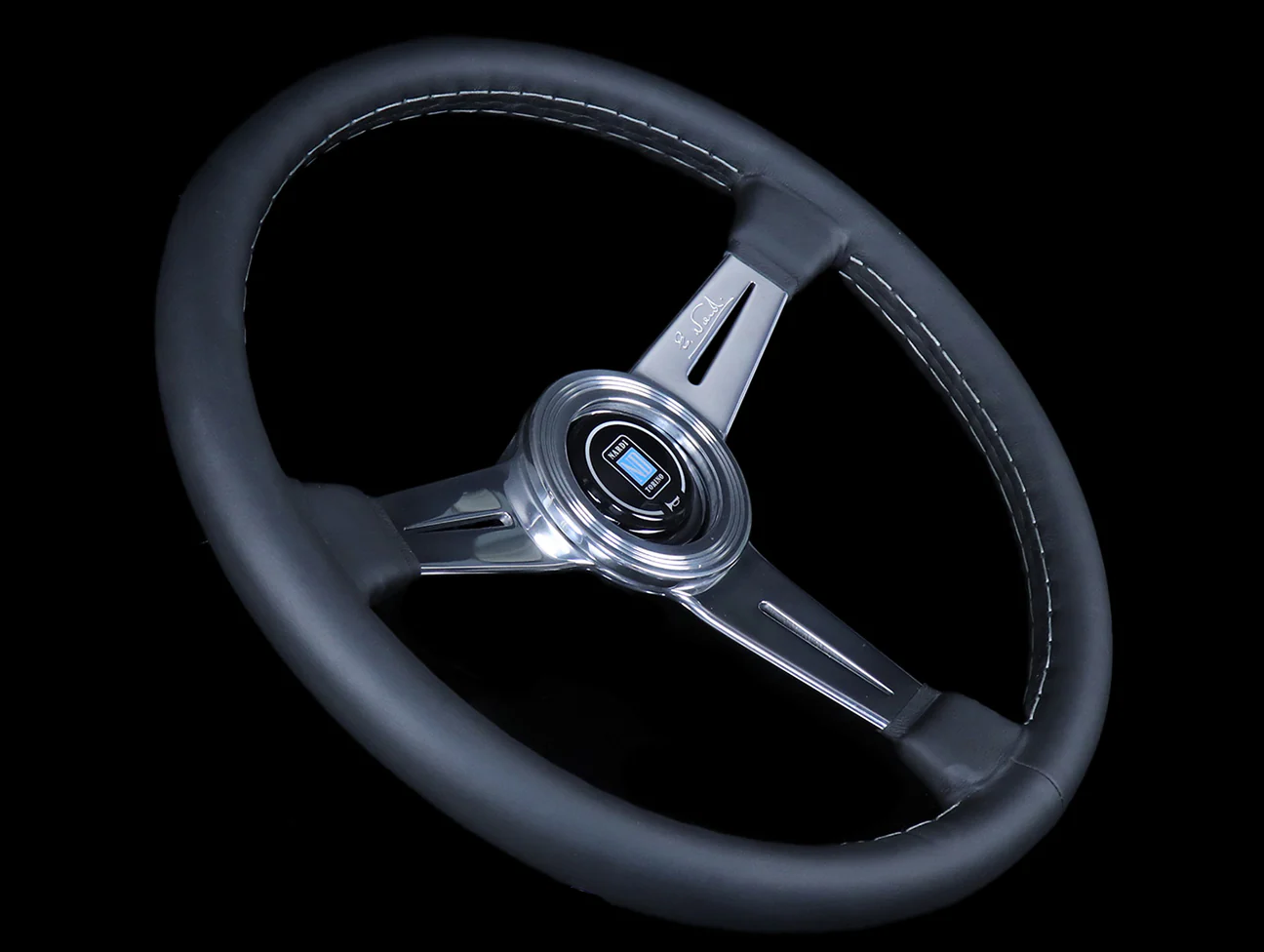 Nardi Classic 360mm Steering Wheel - Black Leather / Polished Spokes / Grey Stitch - Image 2