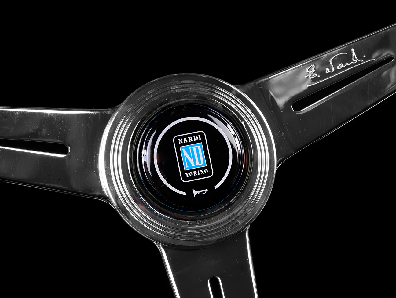 Nardi Classic Wood 330mm Steering Wheel w/ Polished Spokes - Image 3