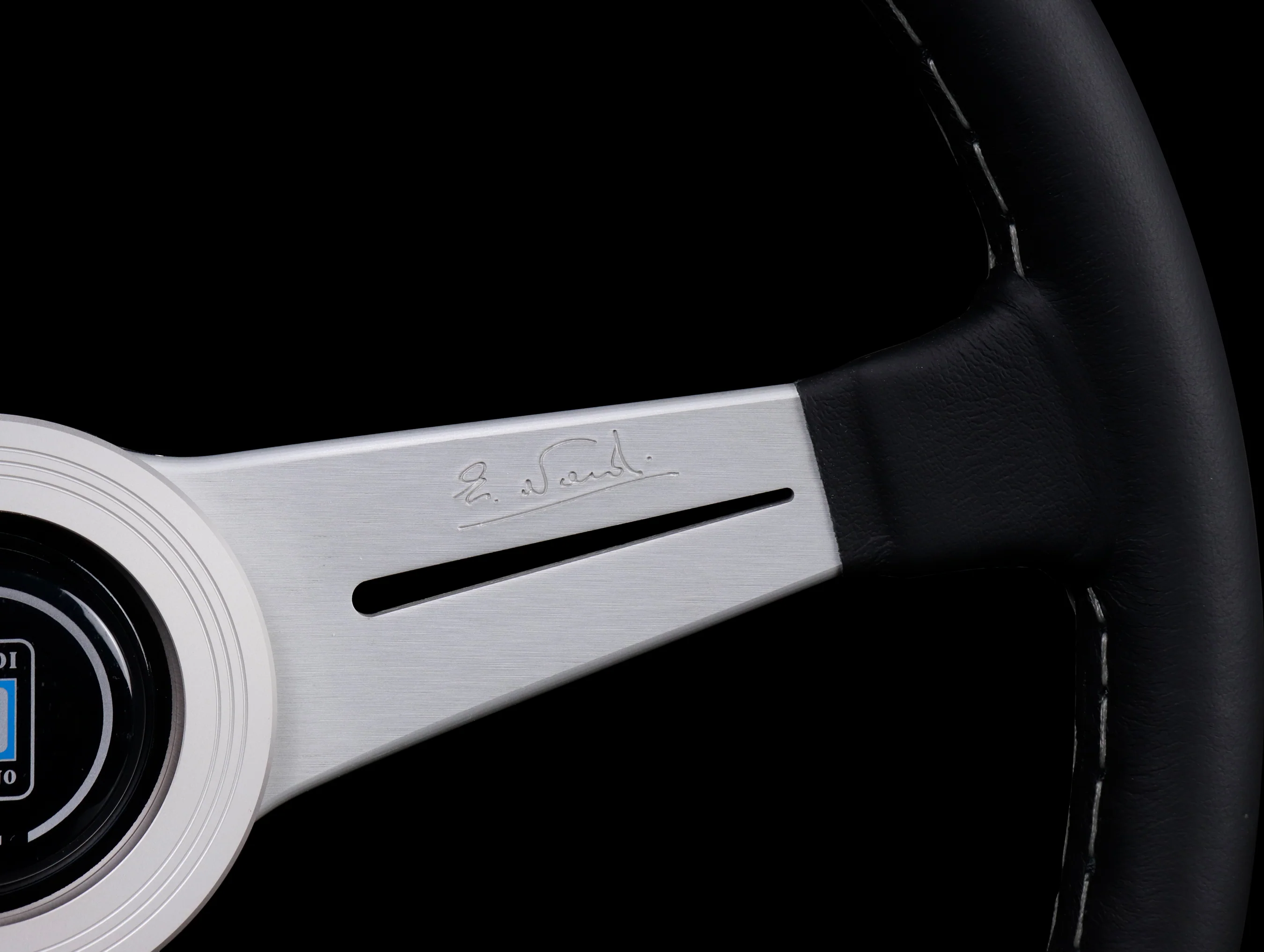 Nardi ND Classic 390mm Black Leather Steering Wheel w/ Silver Spokes - Image 4