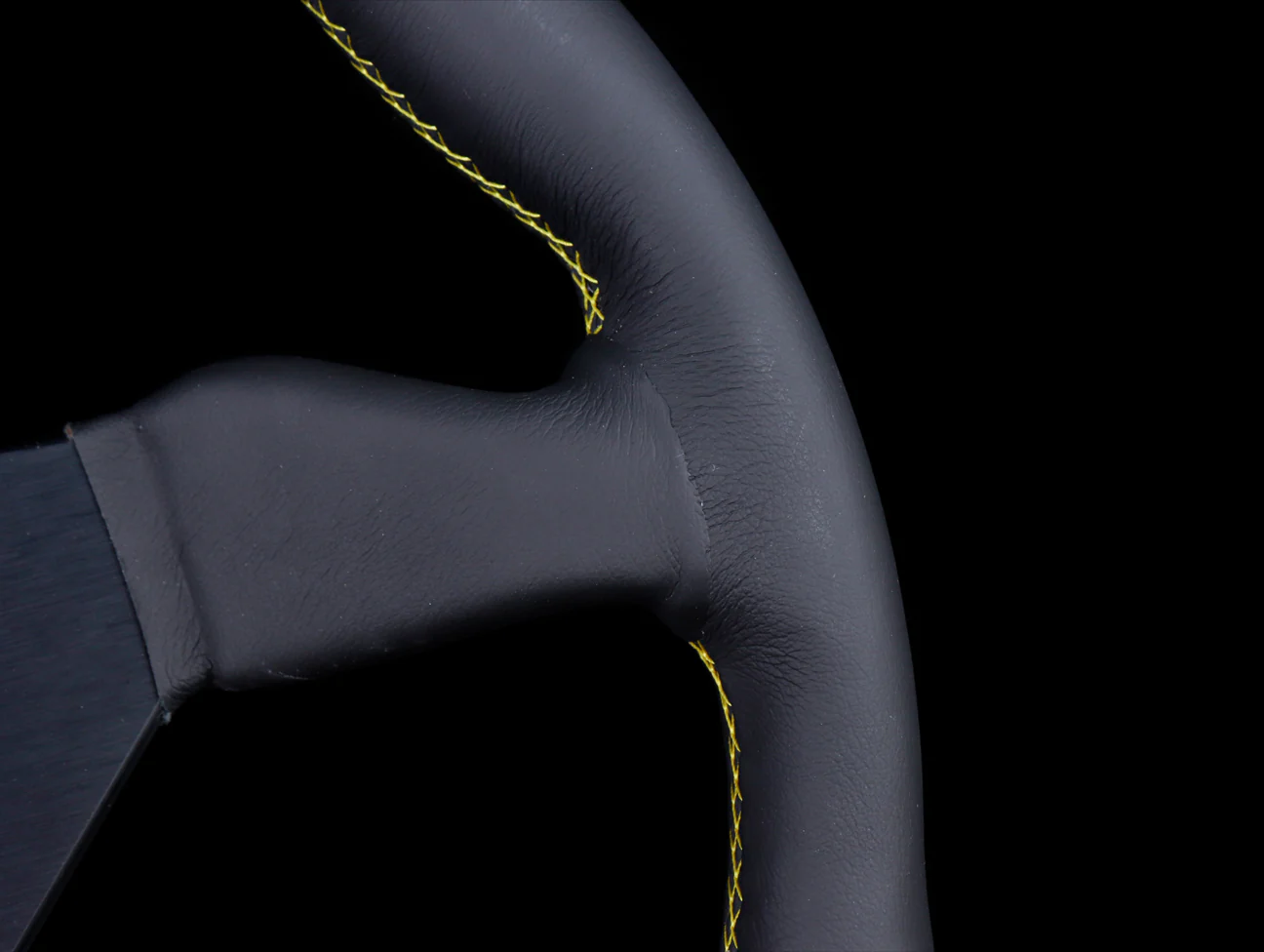 Personal Grinta 350mm Steering Wheel - Black Leather / Yellow Stitch - Image 4