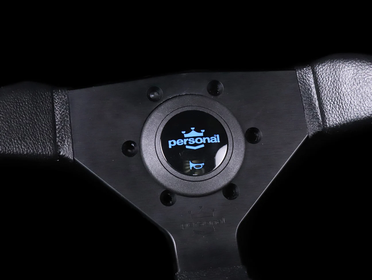 Personal Grinta 350mm Steering Wheel - Black Polyurethane / Blue Horn Button - Image 3