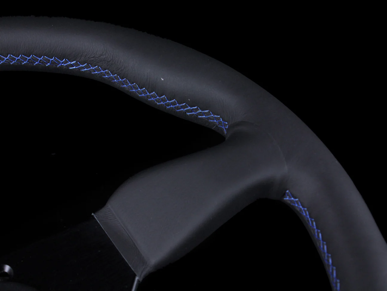 Personal Neo Grinta 330mm Steering Wheel - Black Leather / Blue Stitch - Image 5