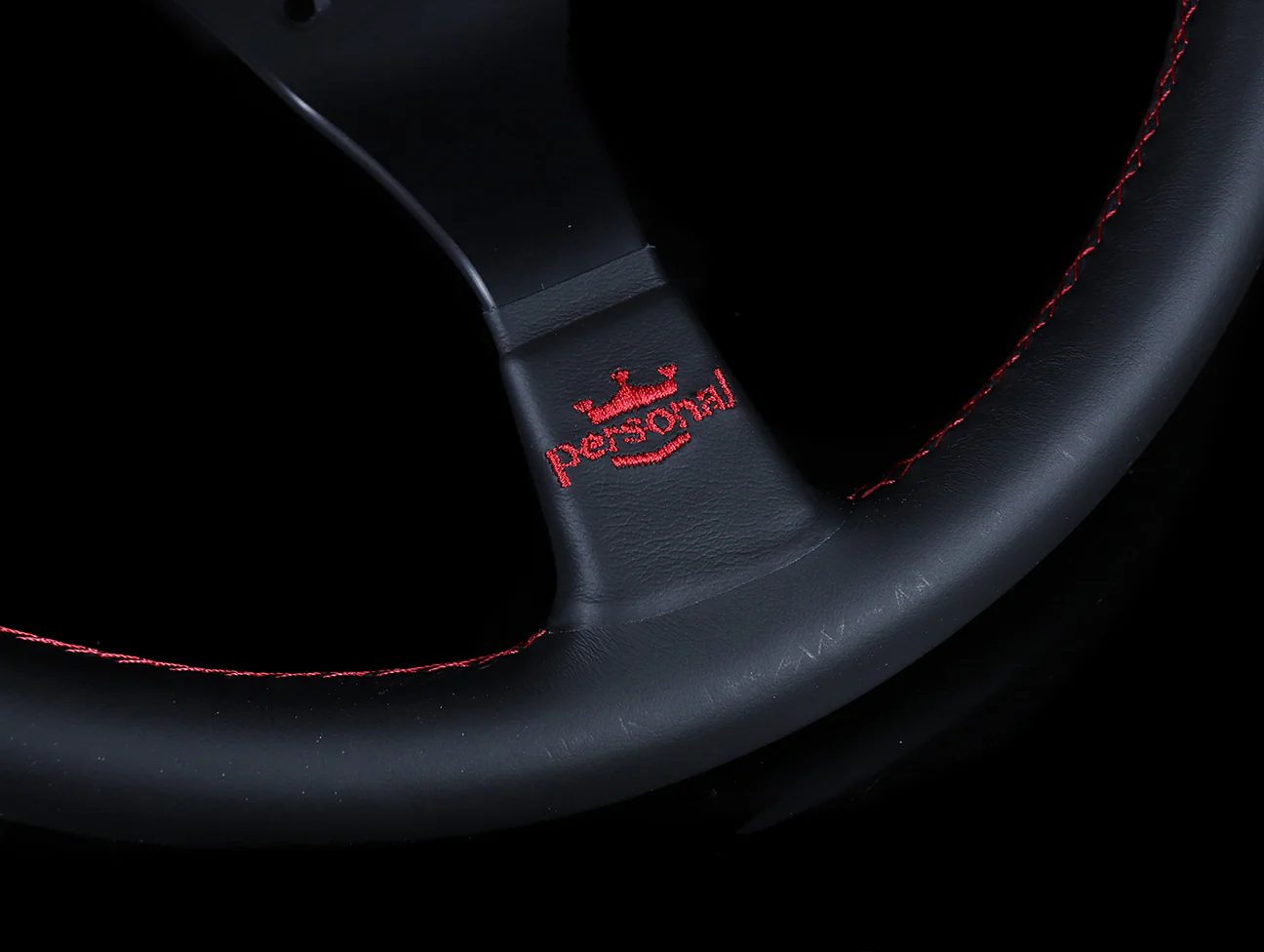 Personal Trophy 350mm Steering Wheel - Black Leather / Red Stitch - Image 5