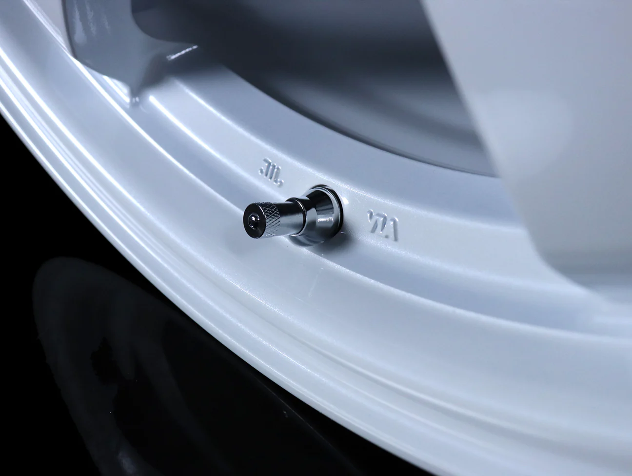Rays Gram Lights 57DR Wheels - Ceramic Pearl 18x9.5 / 5x114 / +38 - Image 5