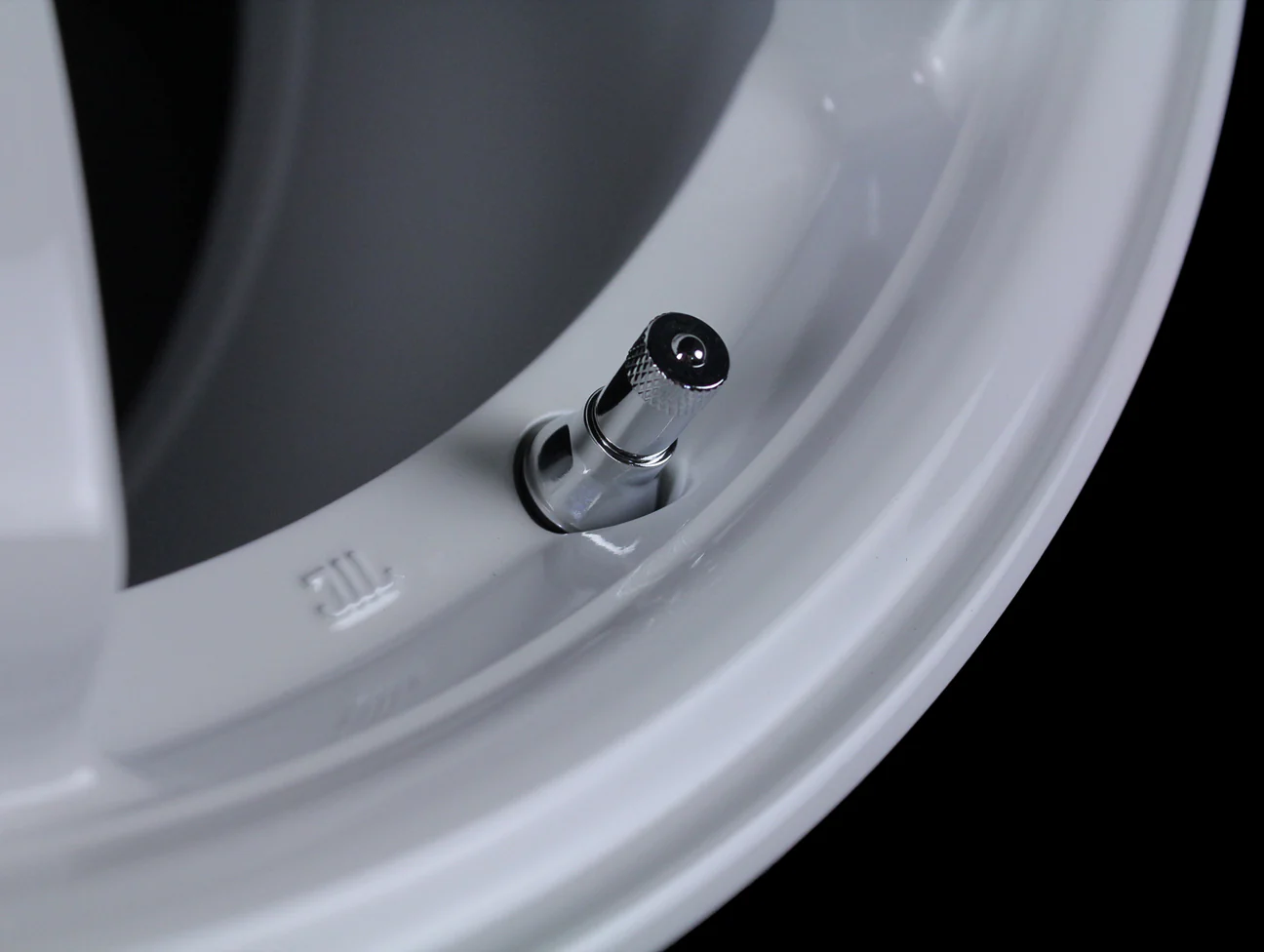 Rays Gram Lights 57DR Wheels - White 15x8 / 5x114 / +35 - Image 6