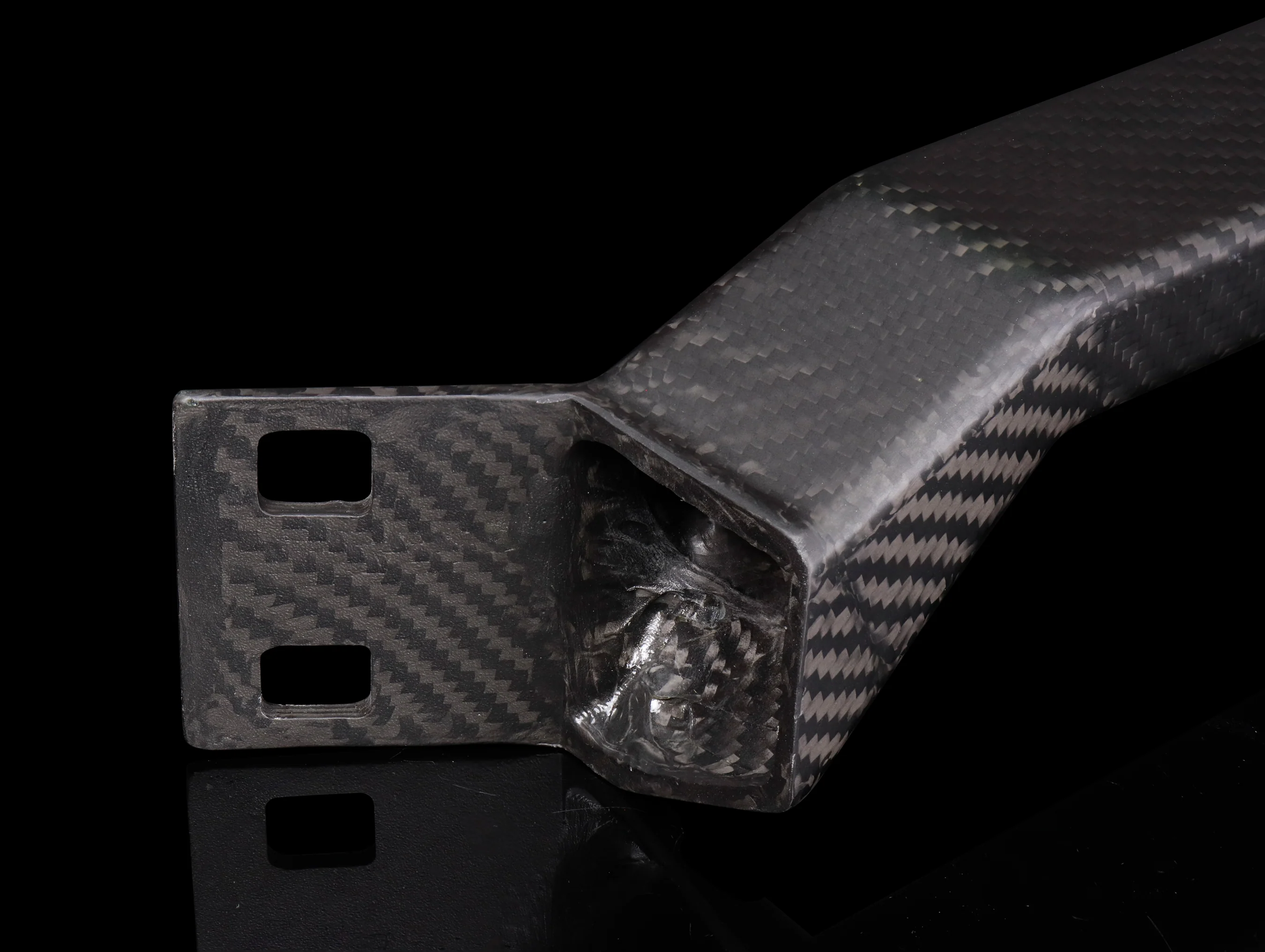 Seibon Carbon Fiber Rear Strut Brace - 23+ Civic Type-R (FL5) - Image 4