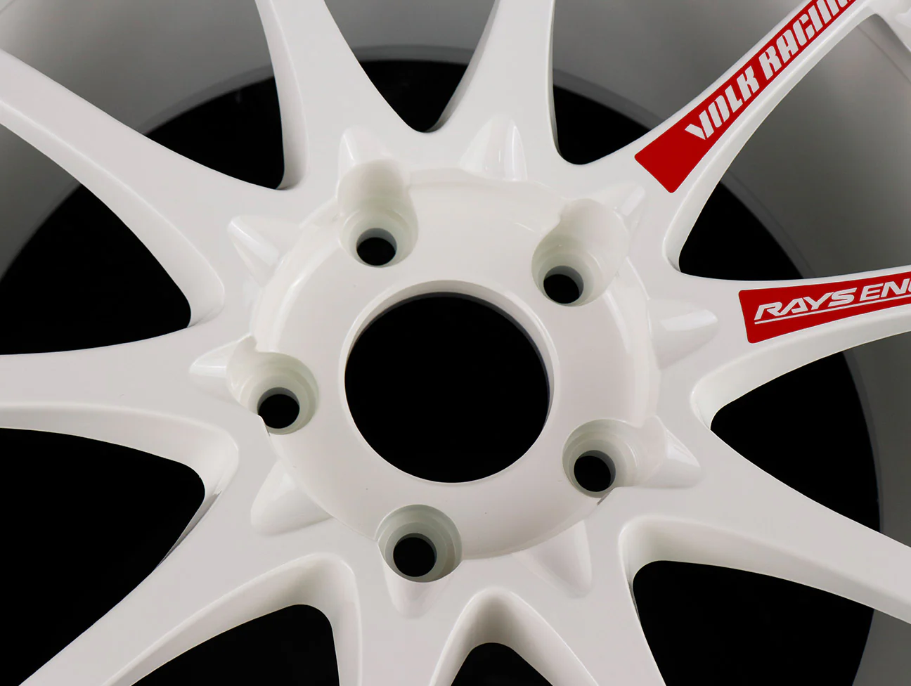 Volk Racing CE28SL Wheels - Champ White 18x9.5 / 5x120 / +35 - Image 4