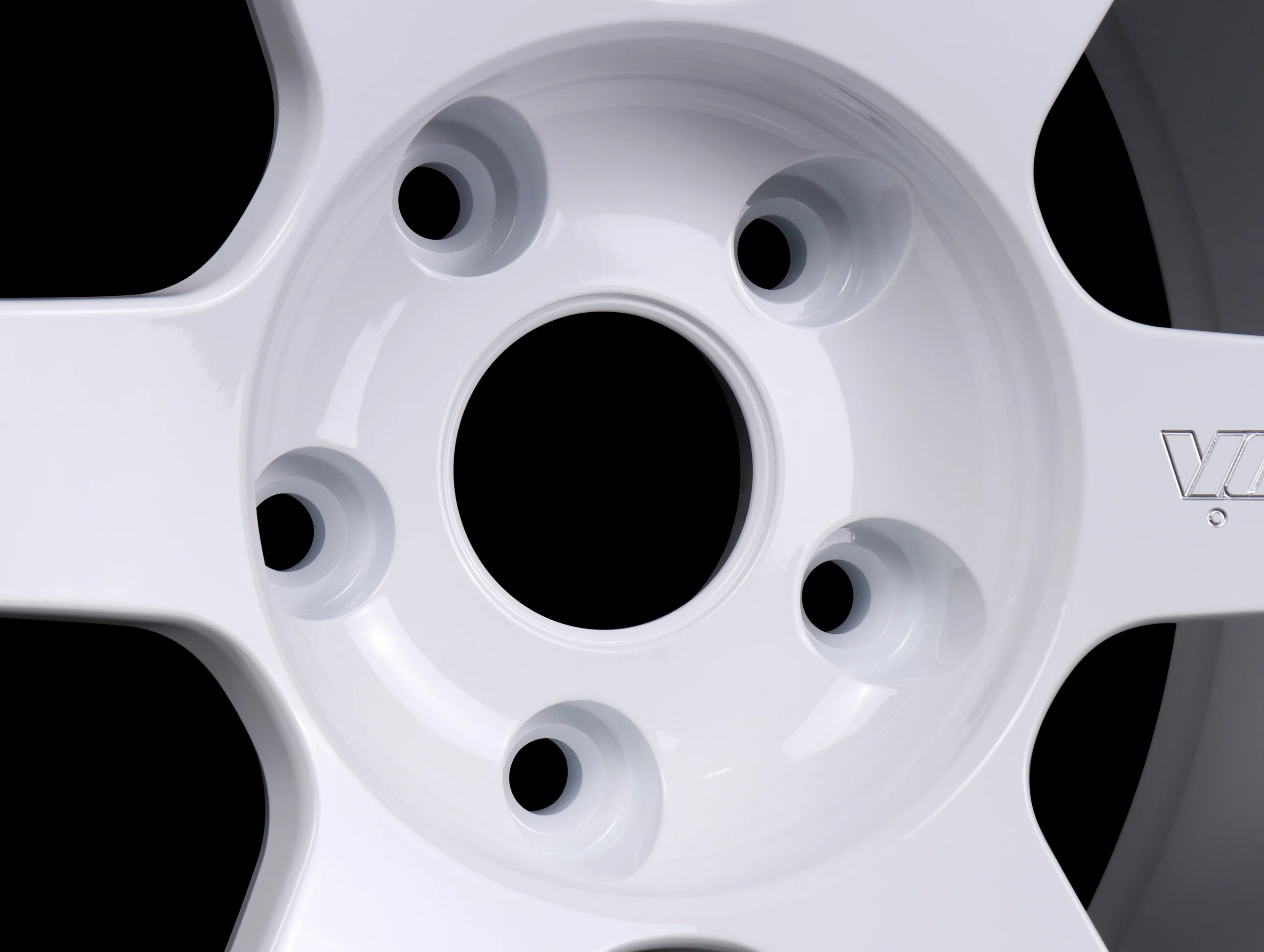 Volk Racing TE37 Saga S-Plus Time Attack Wheels - White/Redot / 18x9.5 / 5x120 / +38 - Image 4