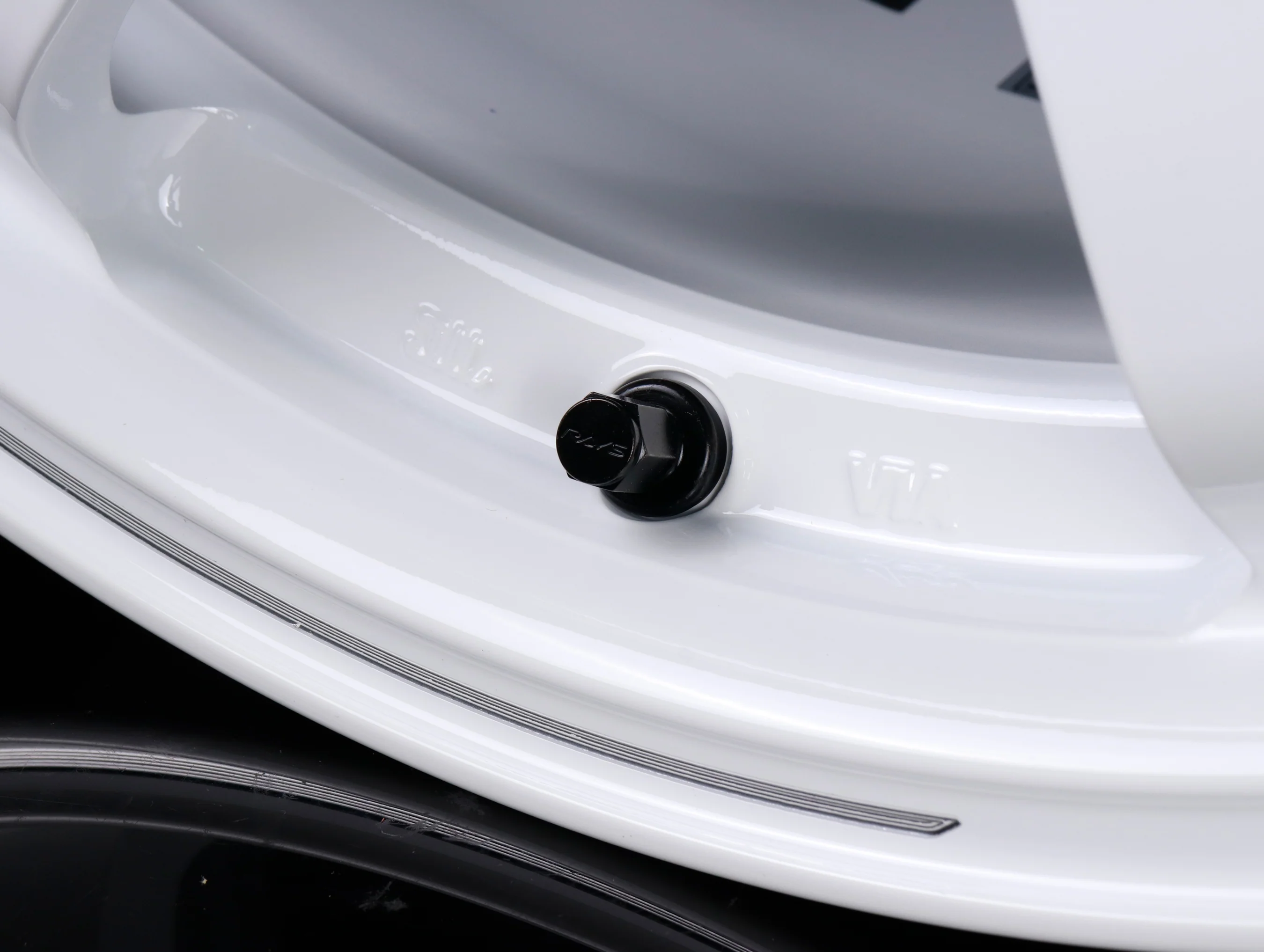 Volk Racing TE37 Sonic Time Attack Edition Wheels - Dash White 16x8 / 4x100 / +36 - Image 9