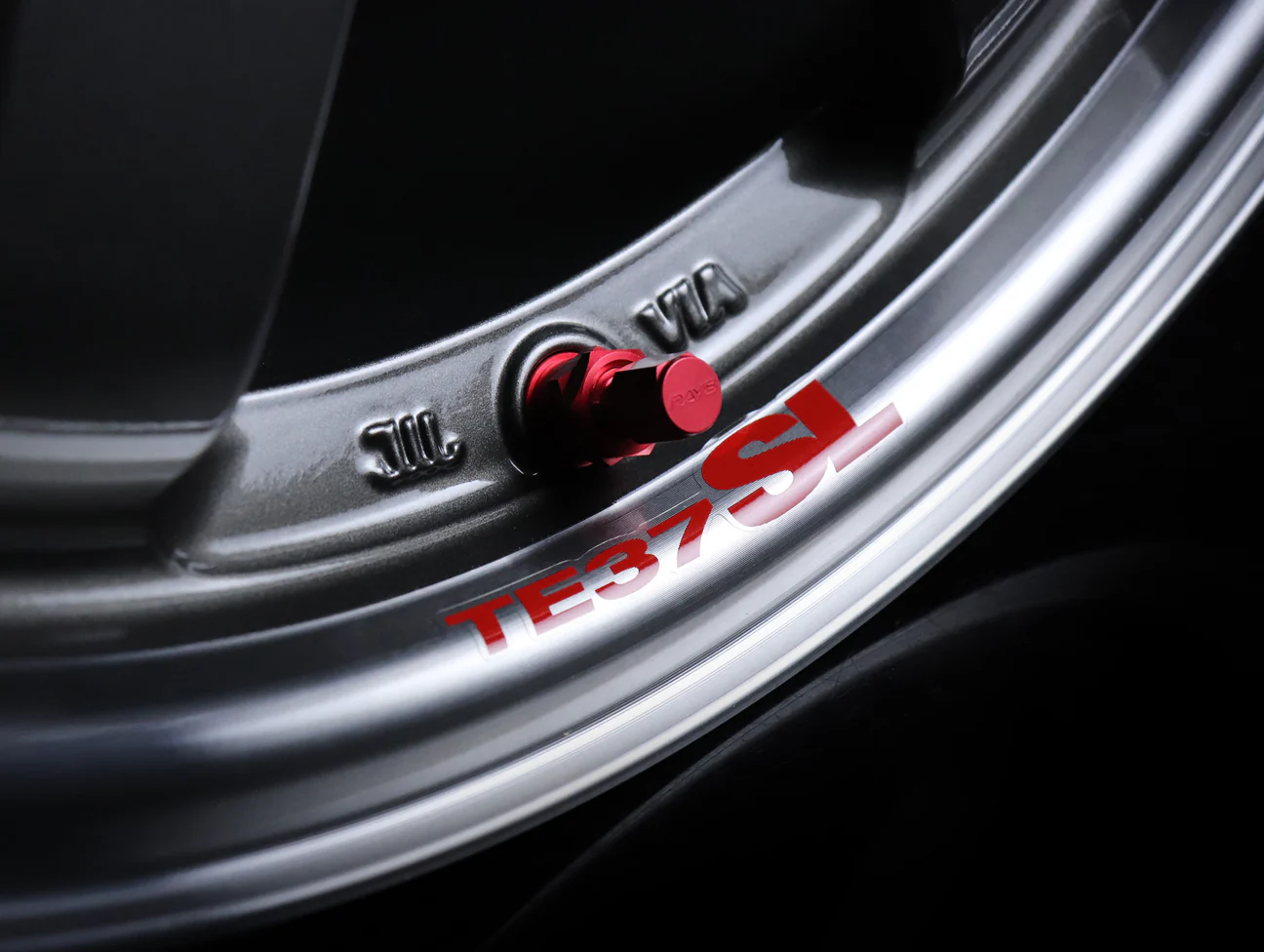 Volk Racing TE37SL Super Lap Edition - Pressed Graphite 15x8.0 / 4x100 / +35 - Image 5