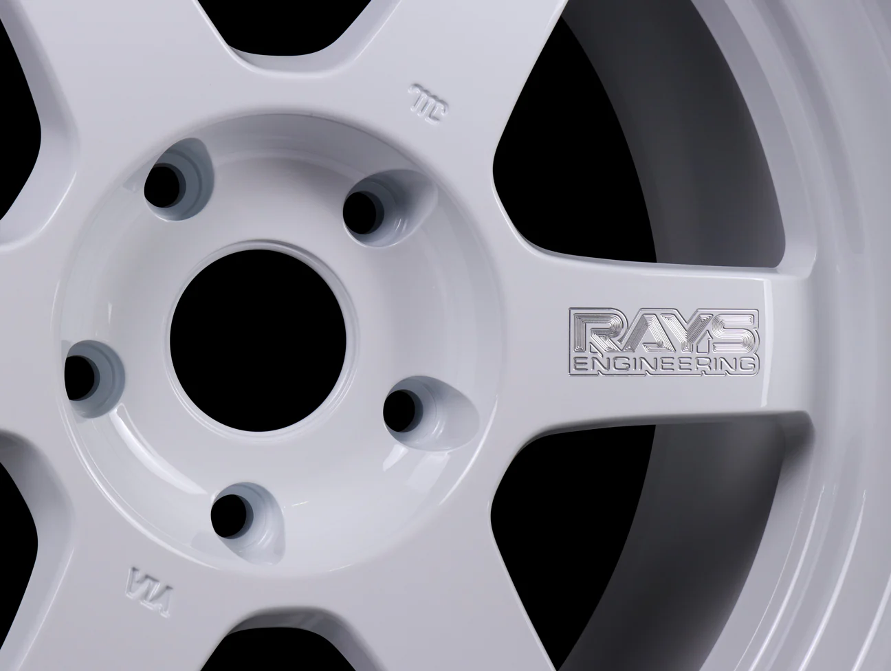 Volk Racing TE37V 10th Anniversary - Dash White - 18x9.5 / 5x120 / +22 - Image 4