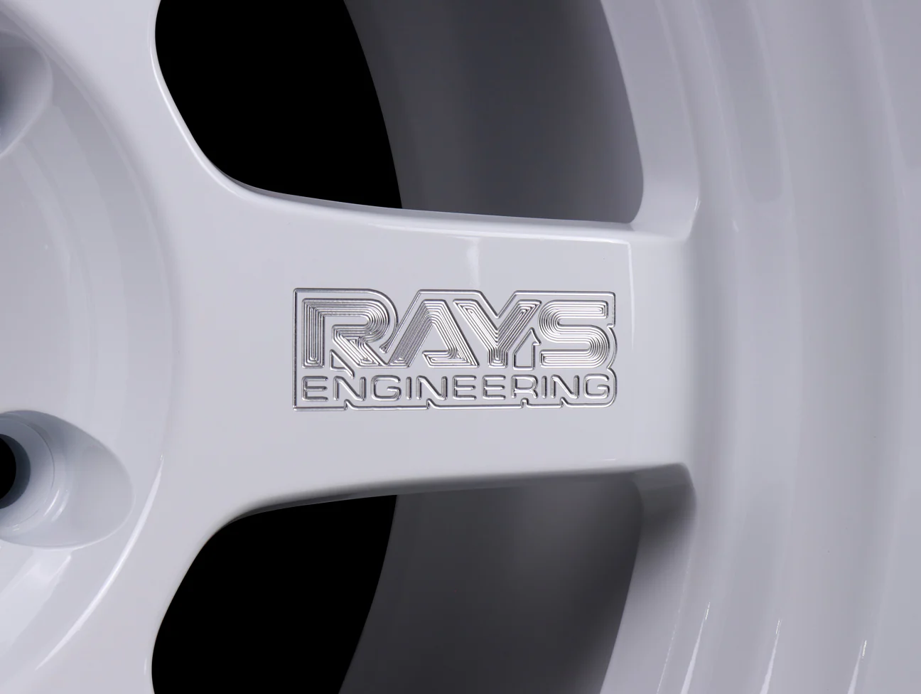 Volk Racing TE37V 10th Anniversary - Dash White - 18x9.5 / 5x120 / +22 - Image 5