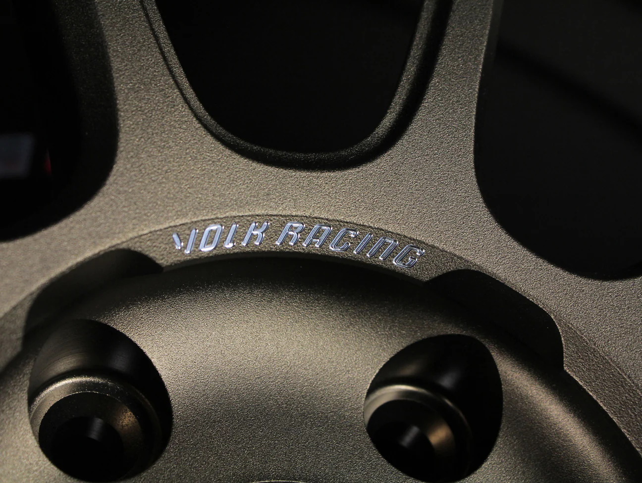 Volk Racing ZE40 Wheels - Bronze / 19x8.5 / 5x120 / +35 - Image 7